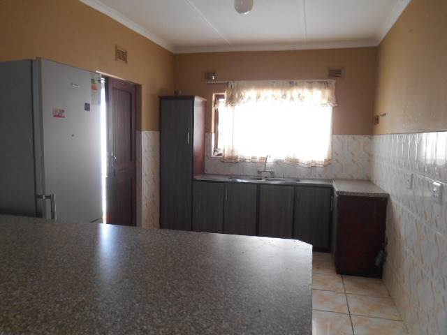 2 Bed House in Sunwich Port photo number 6