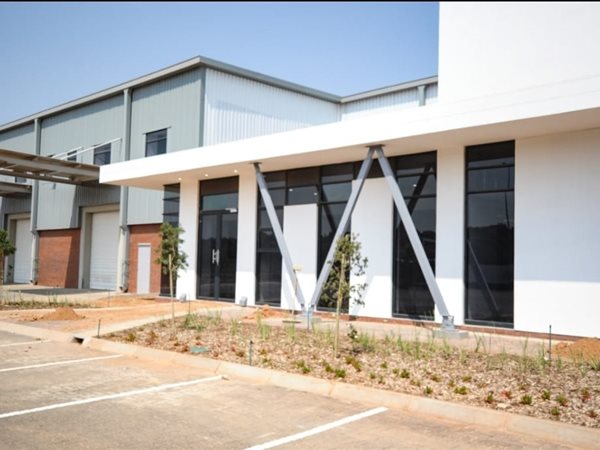 1 235 m² Industrial space 1 235 m² Industrial space