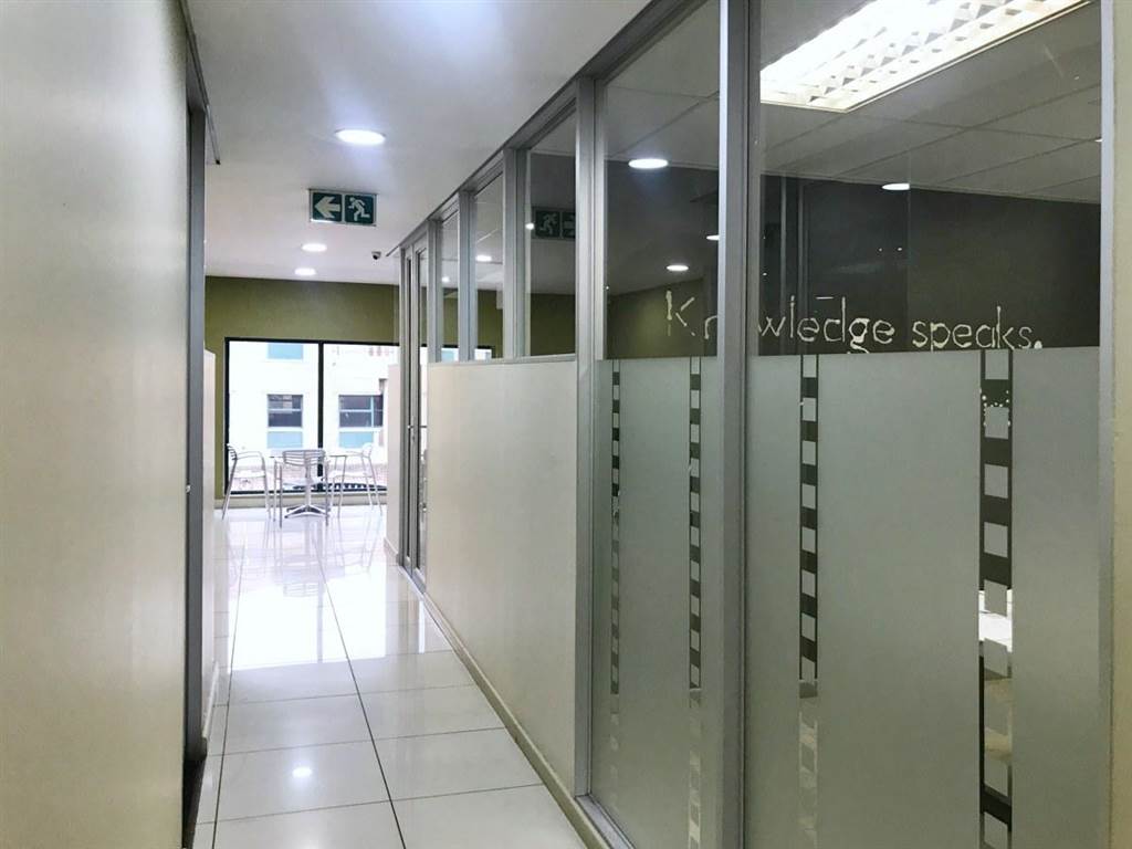 141  m² Office Space in Bedfordview photo number 1