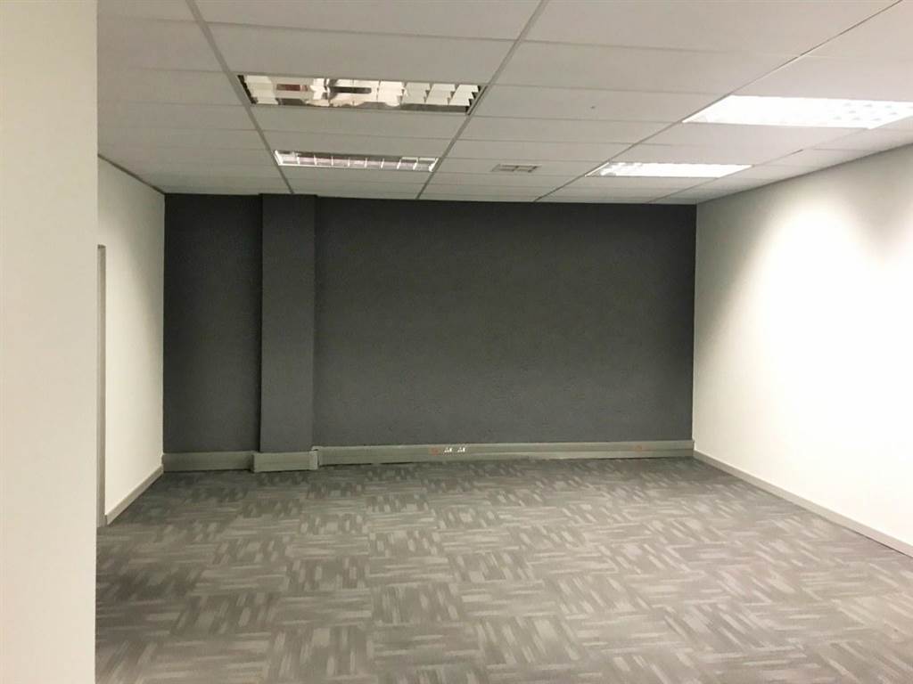 141  m² Office Space in Bedfordview photo number 13