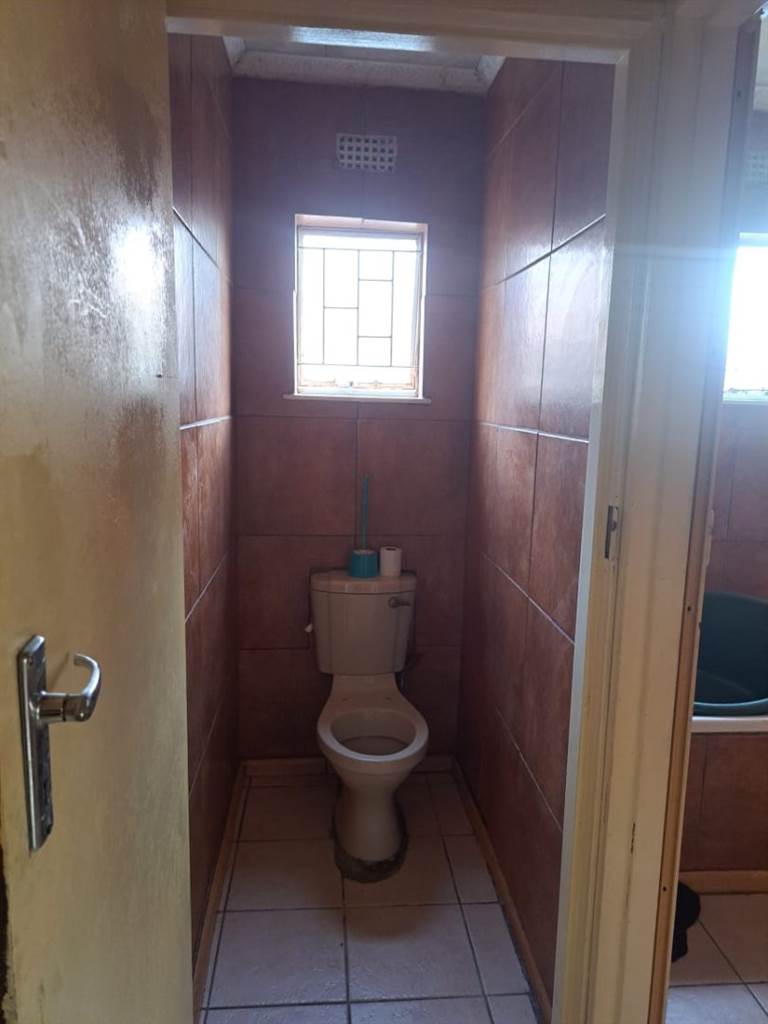 3 Bed House in Bloemfontein photo number 20