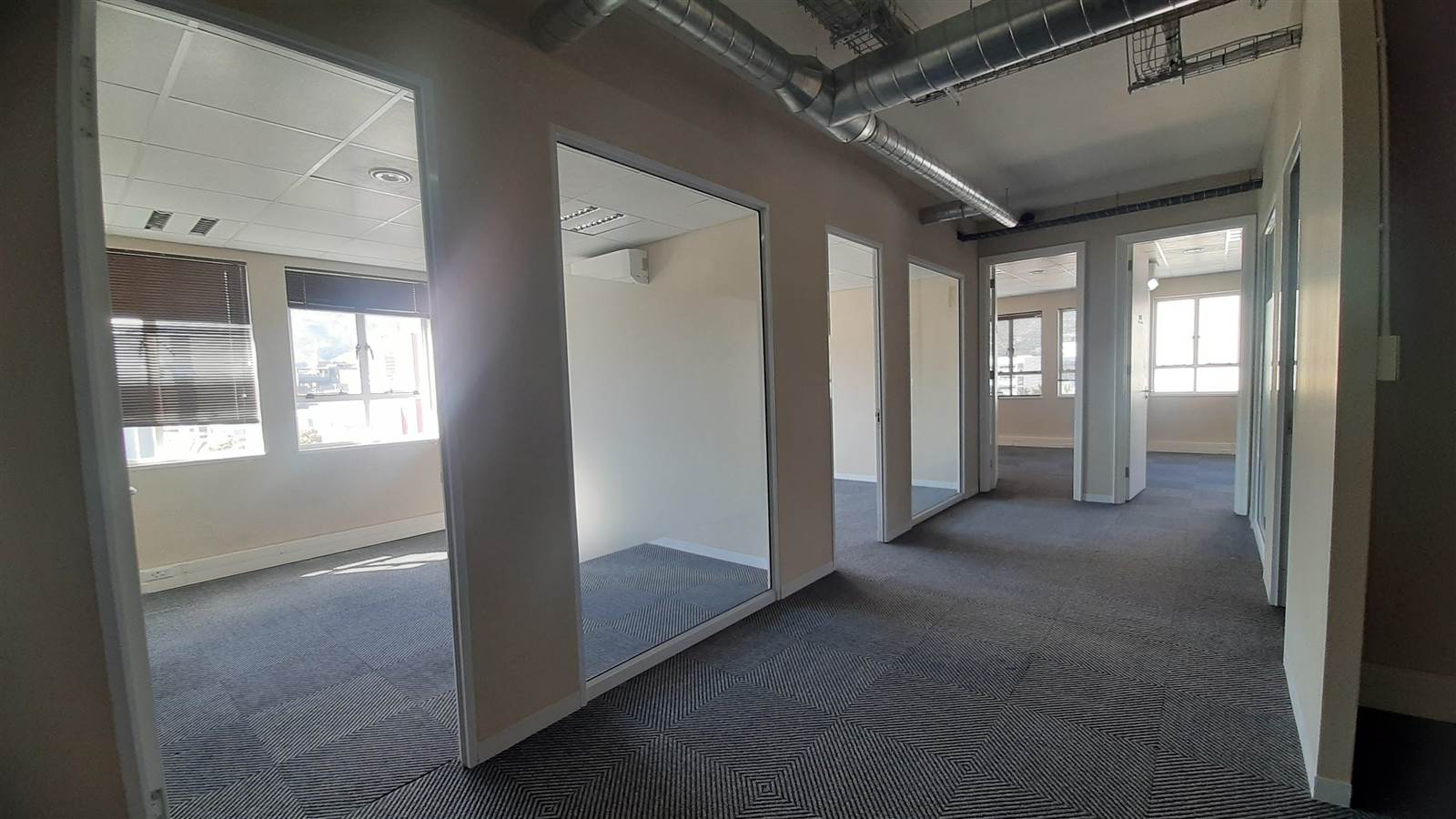 5500  m² Commercial space in Cape Town City Centre photo number 13