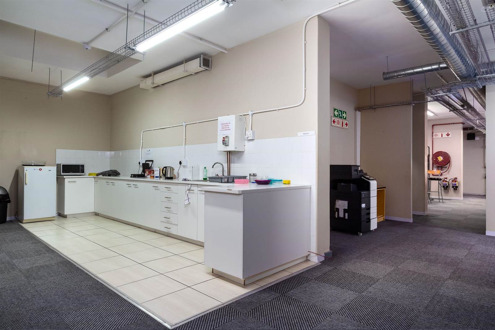 5500  m² Commercial space in Cape Town City Centre photo number 4