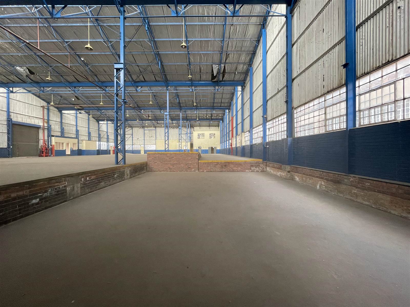 4765  m² Industrial space in Benrose photo number 7