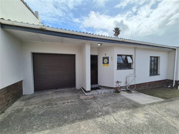 3 Bedroom Townhouse 3 Bedroom Townhouse