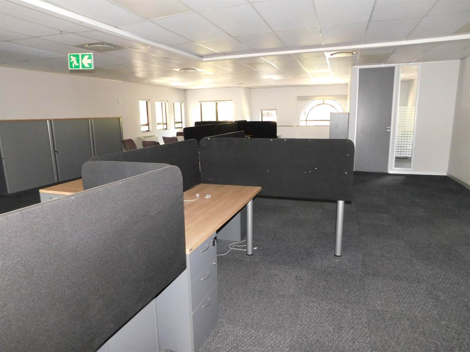 725  m² Office Space in Hyde Park photo number 8