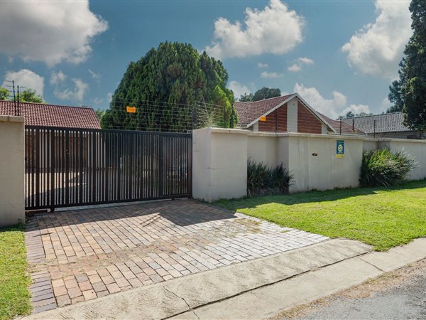 3 Bedroom House 3 Bedroom House