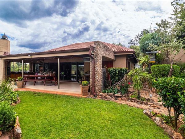 2 Bedroom House