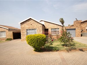 4 Bed Townhouse in East Lynne