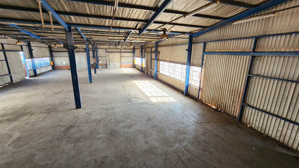 1200  m² Industrial space in Rosslyn photo number 7