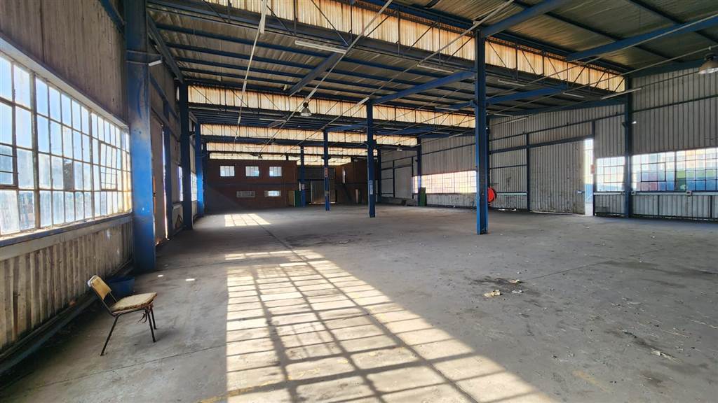 1200  m² Industrial space in Rosslyn photo number 4