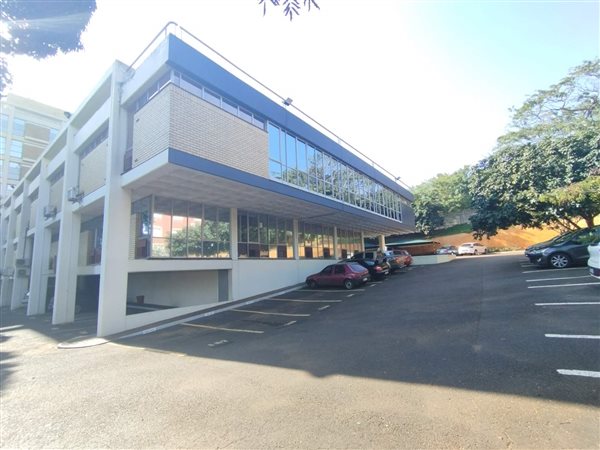 186  m² Office Space