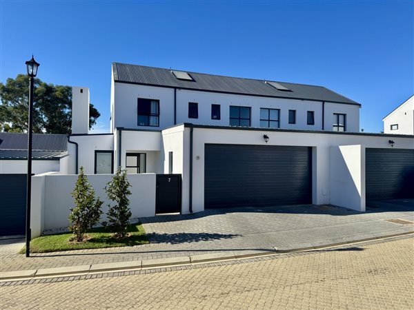 3 Bedroom House 3 Bedroom House