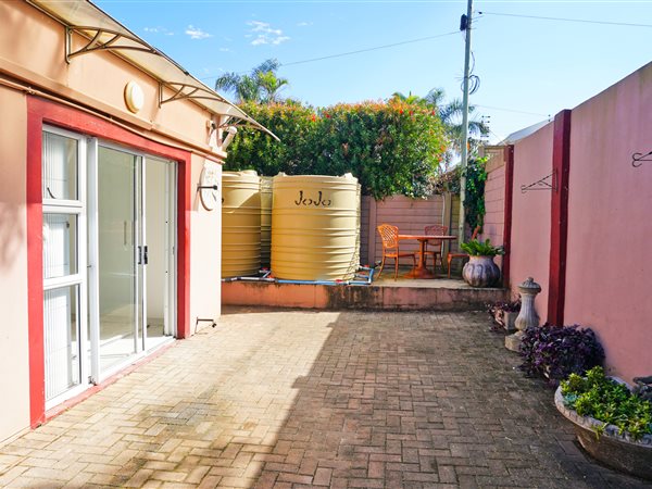 1 Bedroom Garden Cottage