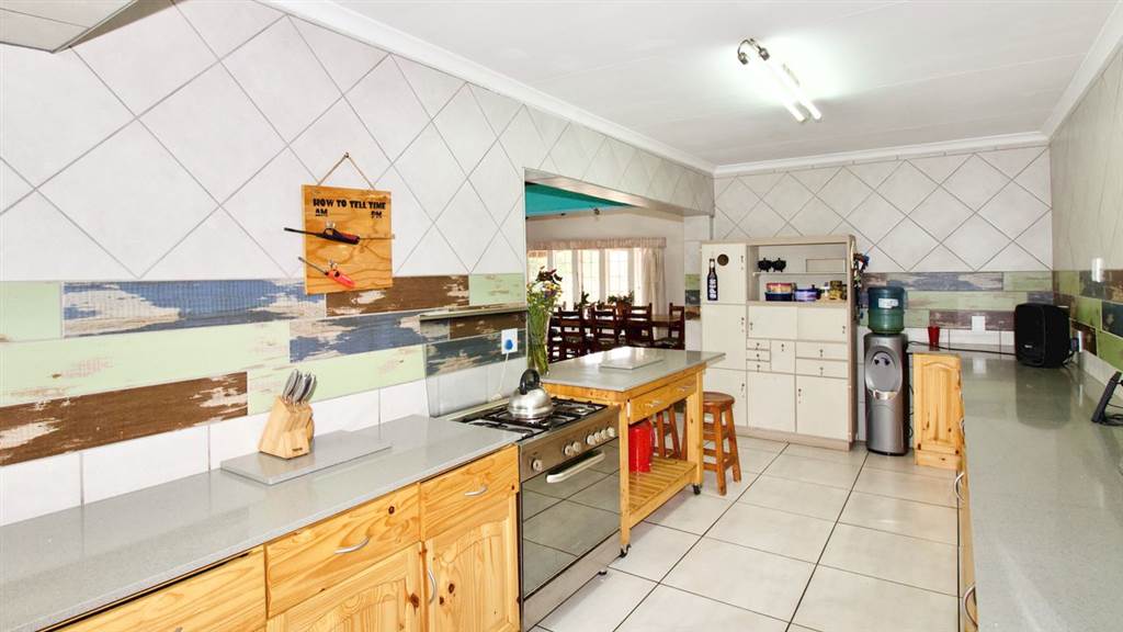 7 Bed House in Doringkloof photo number 21