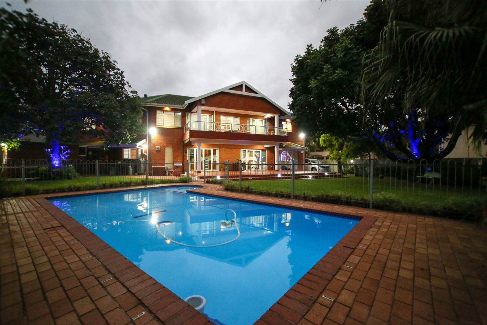 5 Bed House in Mt Edgecombe photo number 4