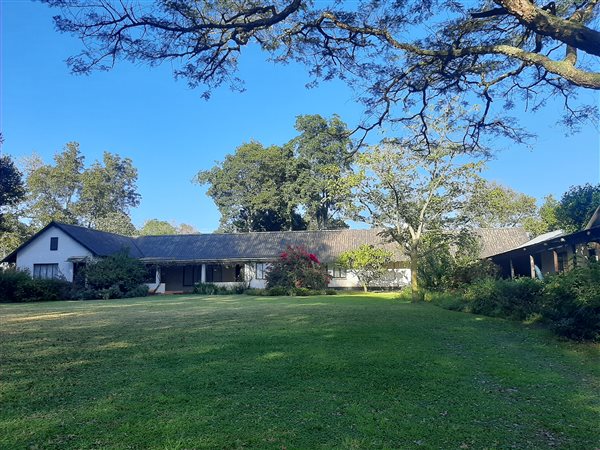 4 Bedroom House 4 Bedroom House