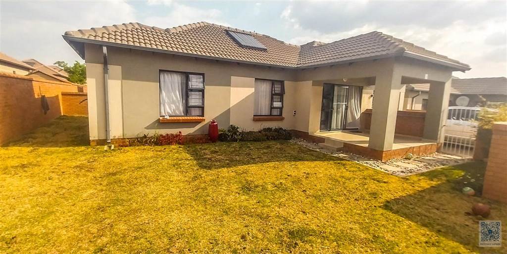 3 Bedroom House 3 Bedroom House