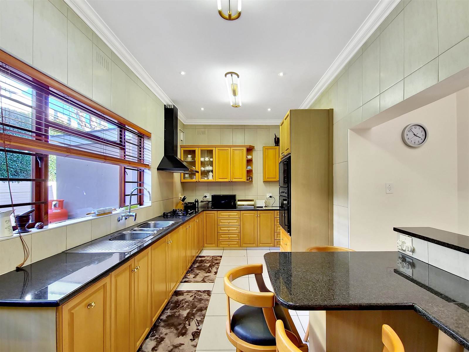 6 Bed House in Wynberg Upper photo number 24