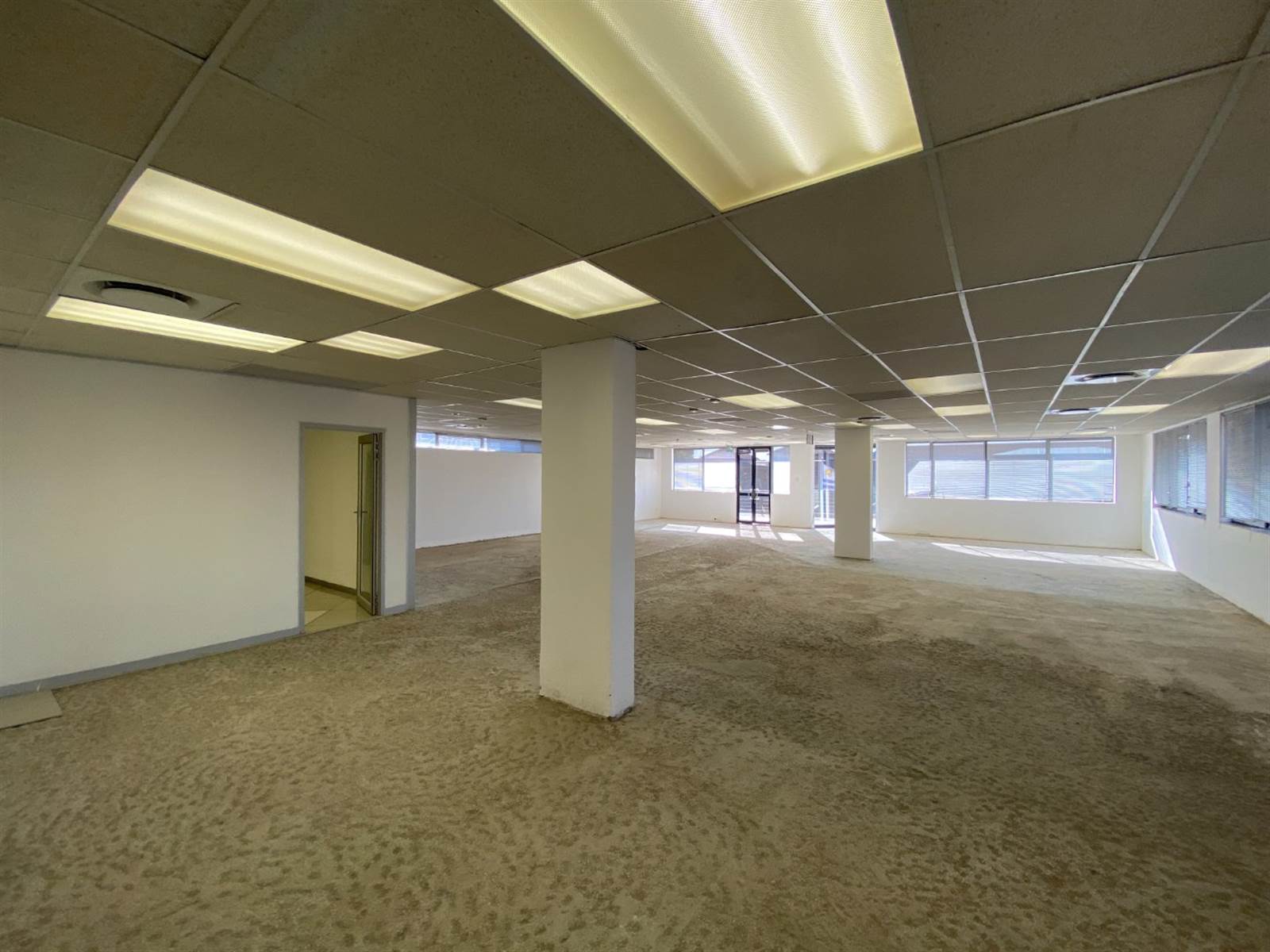 215  m² Office Space in Brooklyn photo number 14