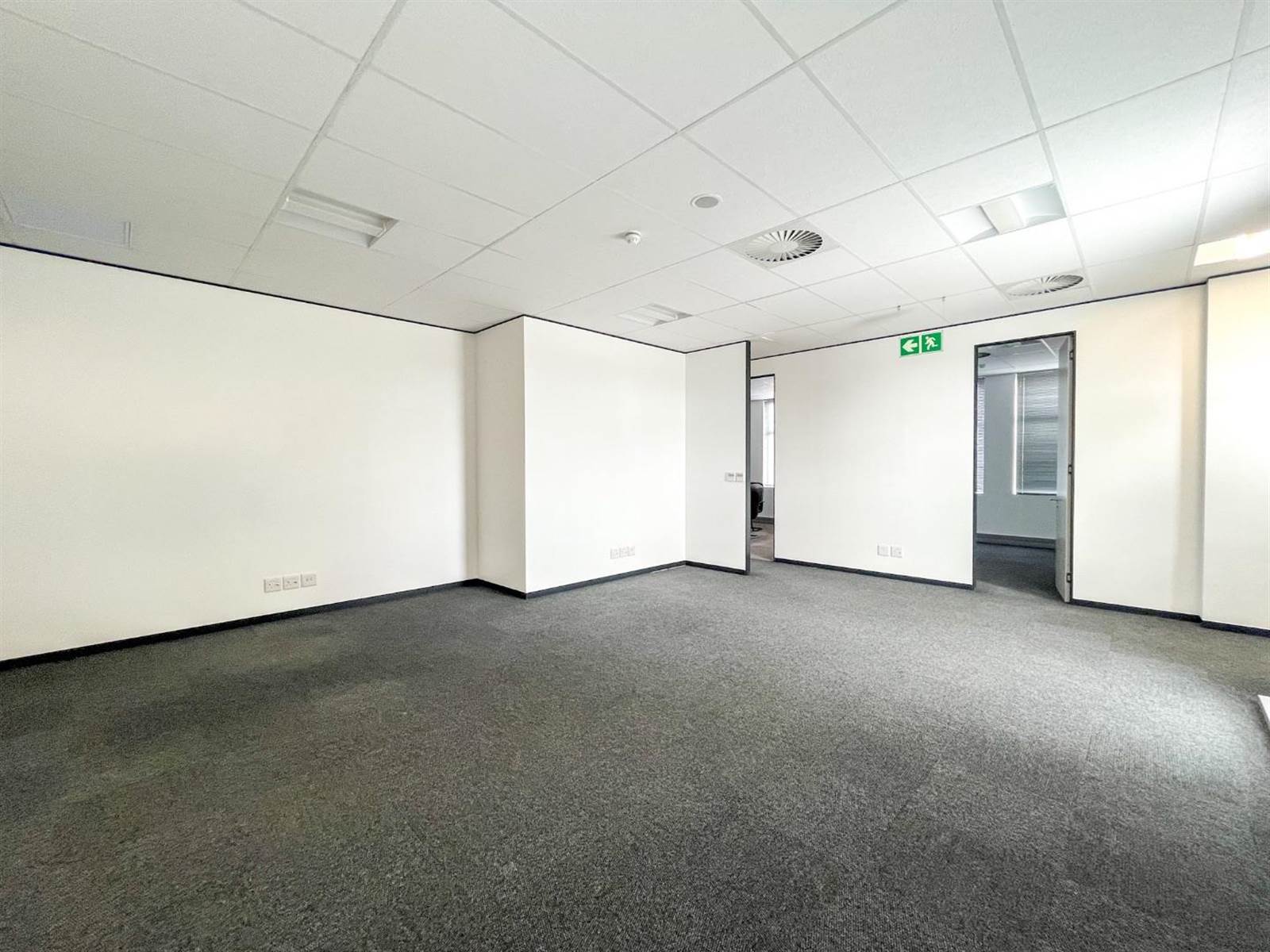 168.3  m² Office Space in Durbanville photo number 2