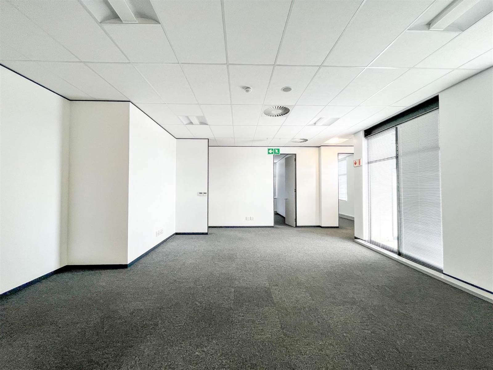 168.3  m² Office Space in Durbanville photo number 1