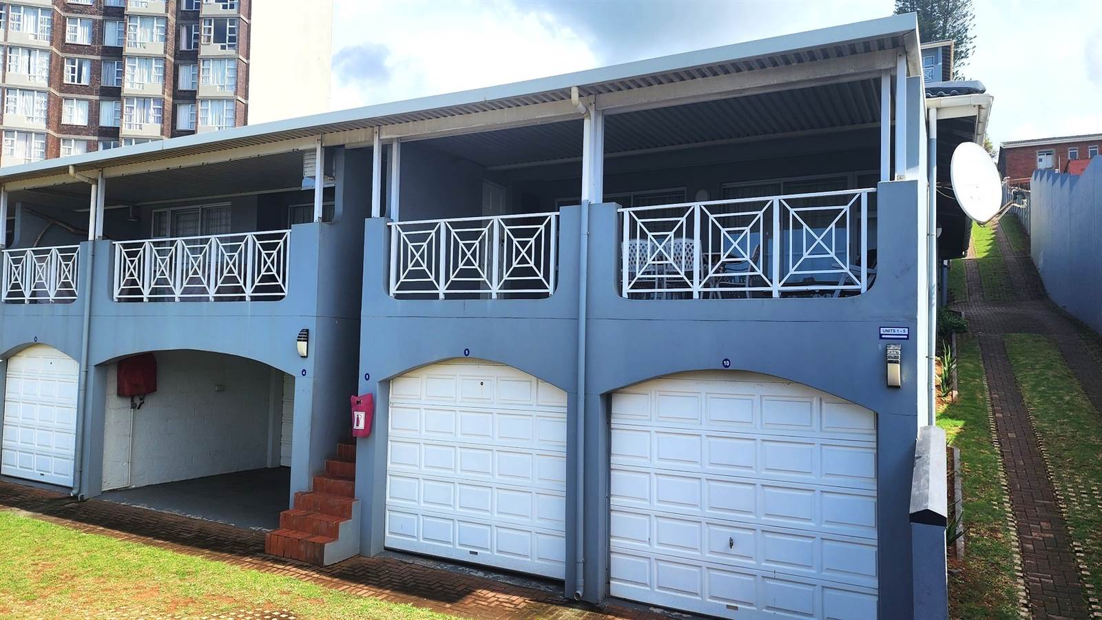 3 Bed Apartment in Scottburgh Central photo number 18