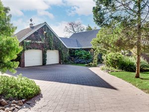 4 Bed House in Robin Hills