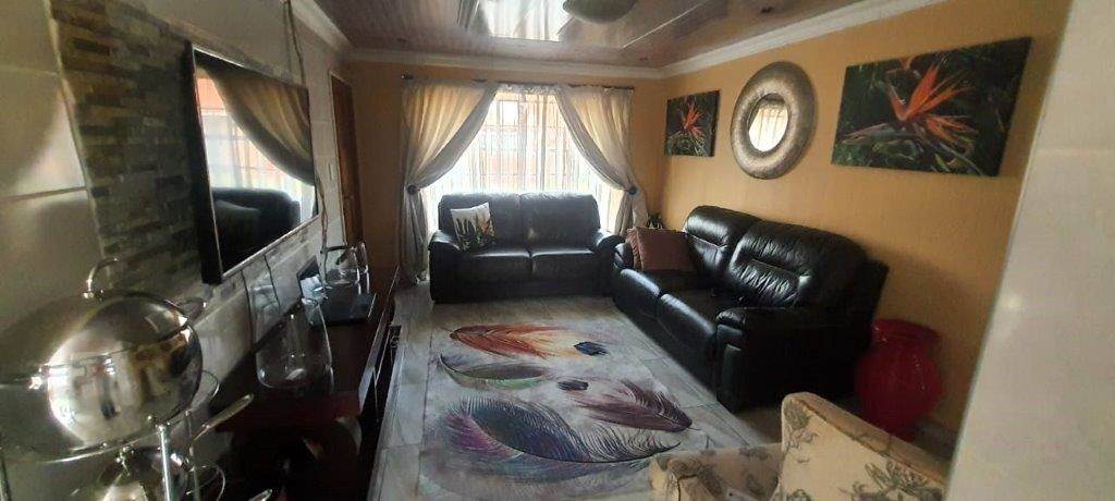 3 Bed House in Brakpan North photo number 3