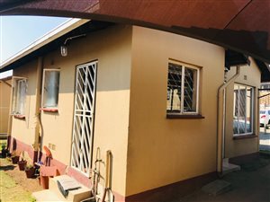 2 Bed Simplex in Corlett Gardens