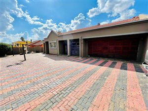 3 Bed House in Leondale