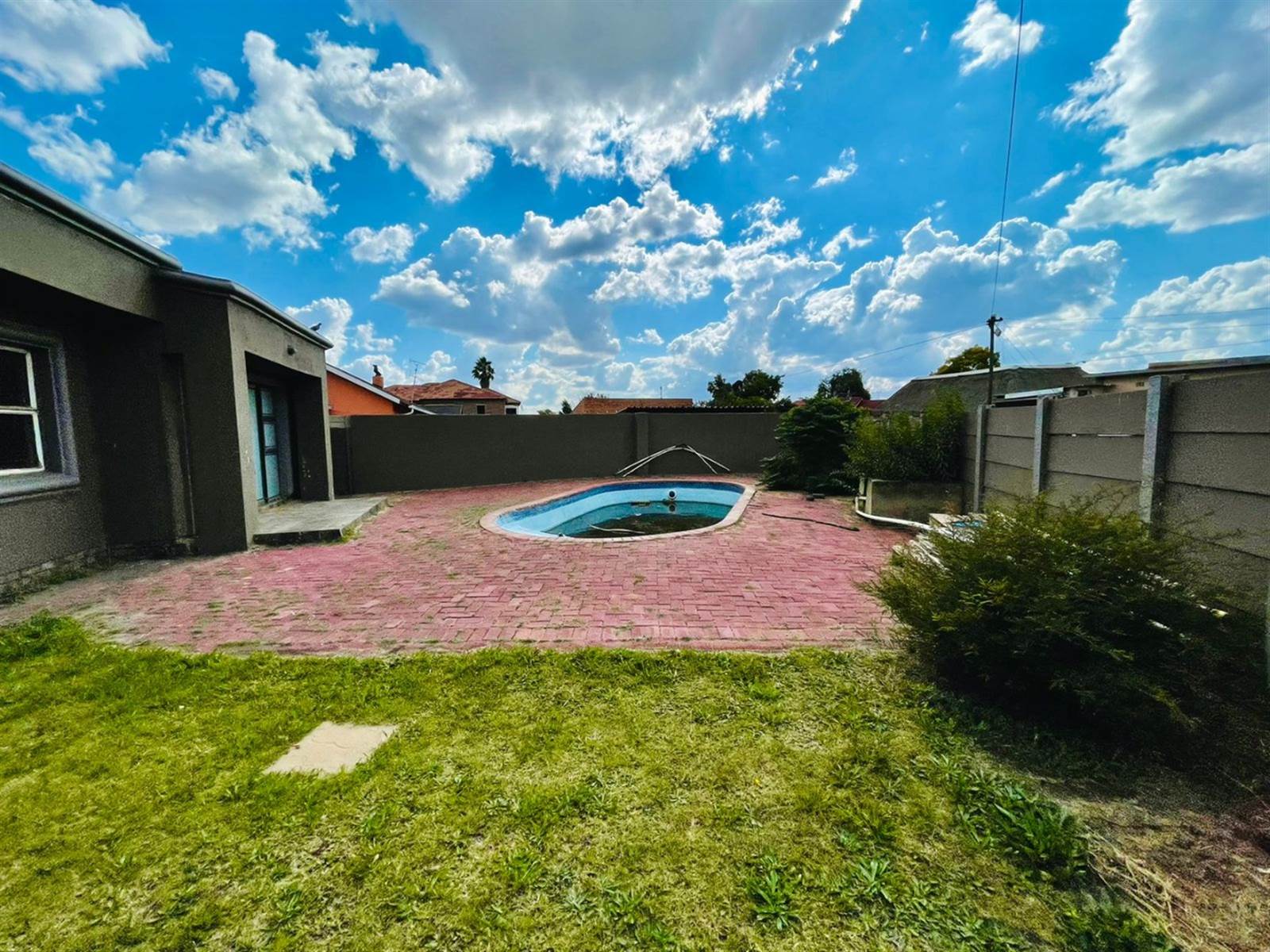 3 Bed House in Leondale photo number 24
