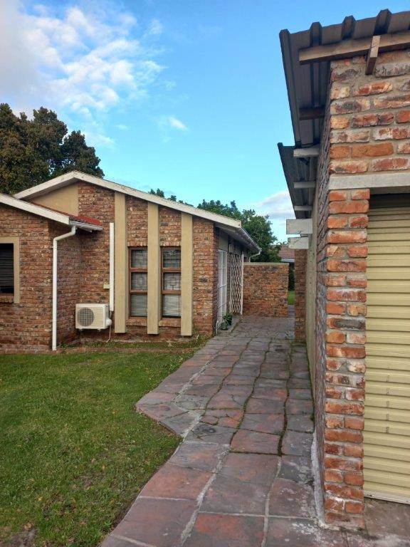 3 Bed House in Rowallan Park and surrounds photo number 1