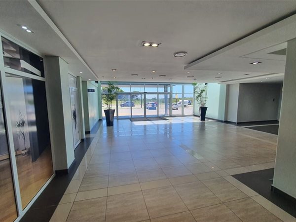 551  m² Commercial space in Fairview