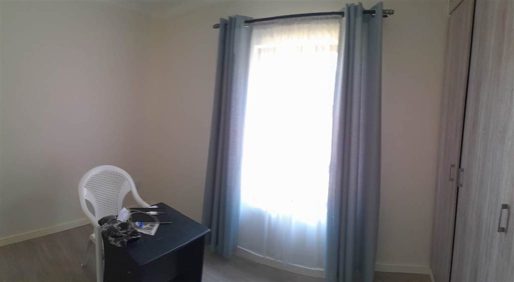 2 Bed Apartment in Pomona photo number 10