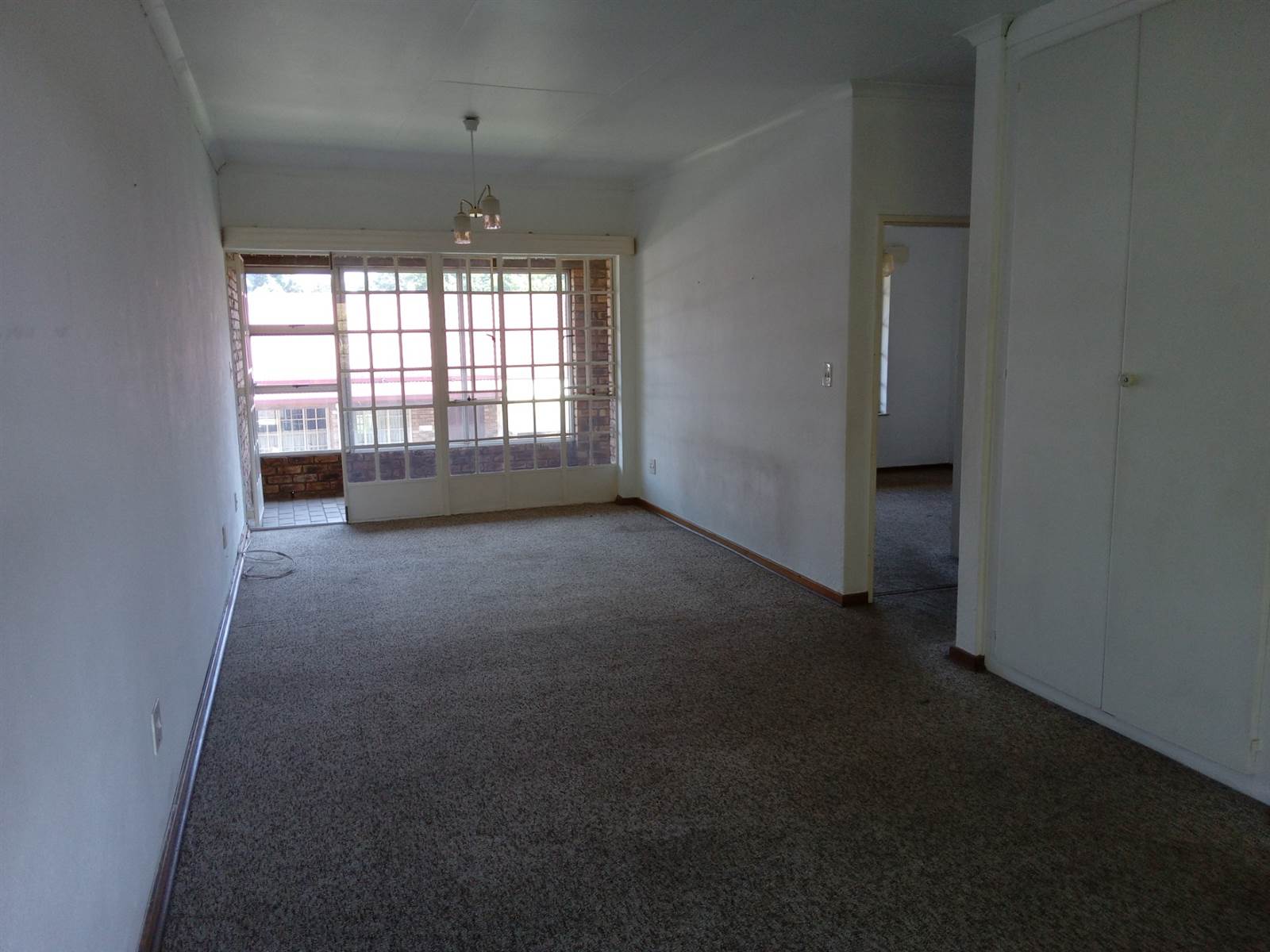 1 Bed Apartment in Sunair Park photo number 6