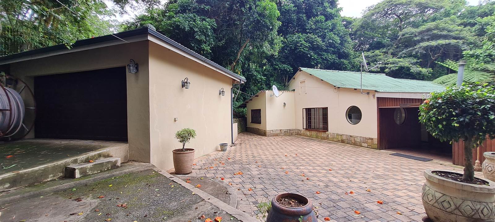 3 Bed House in Umtentweni photo number 15