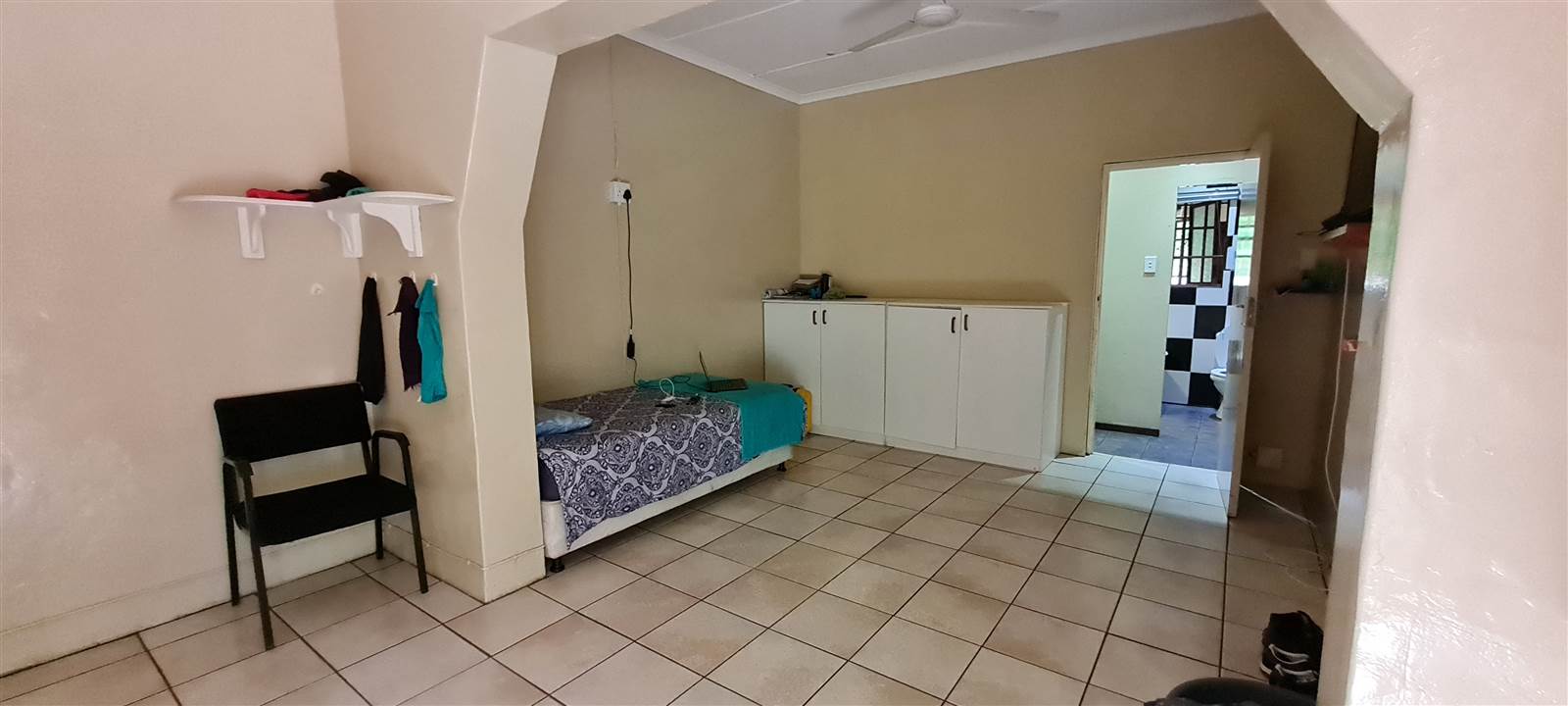 3 Bed House in Umtentweni photo number 4