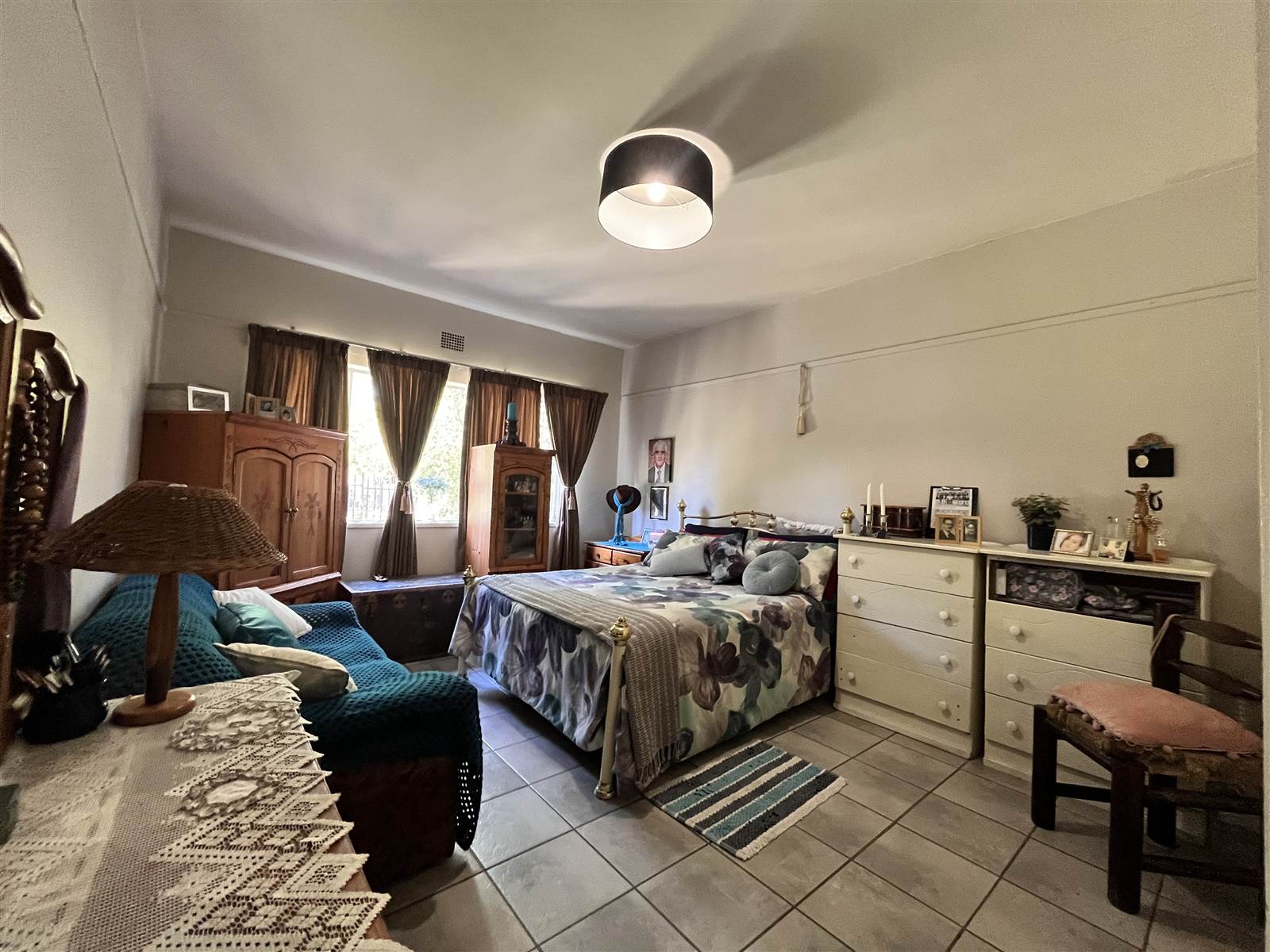 2 Bed Apartment in Wilkoppies photo number 4