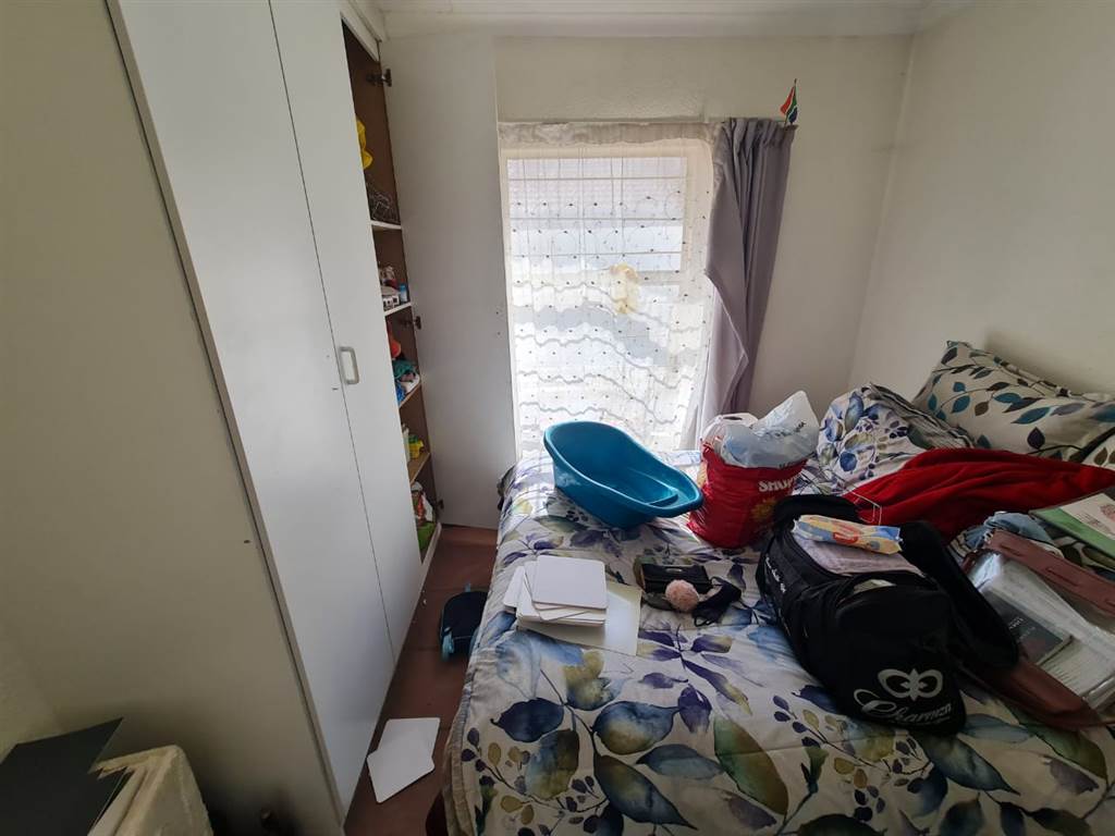 2 Bed Apartment in Aureus photo number 7
