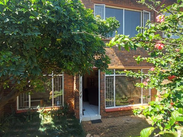2 Bedroom House 2 Bedroom House