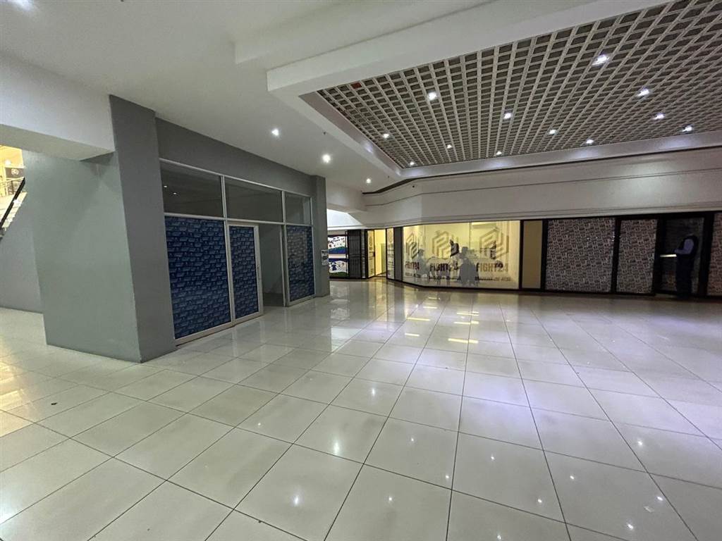 24  m² Commercial space in Florida North photo number 3