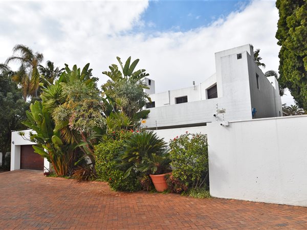 4 Bedroom Townhouse 4 Bedroom Townhouse