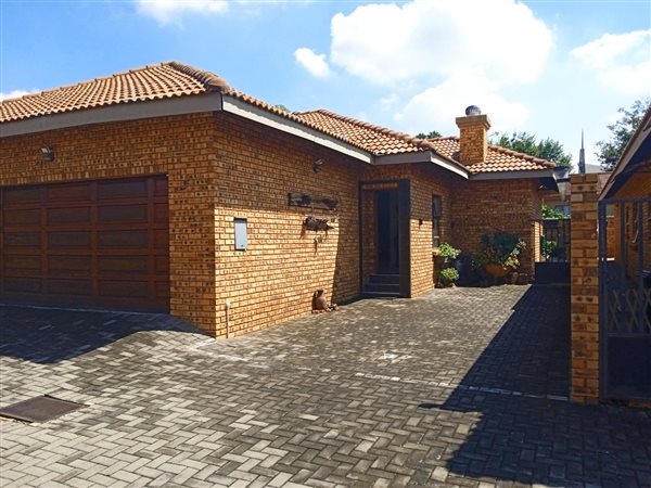 3 Bedroom House 3 Bedroom House