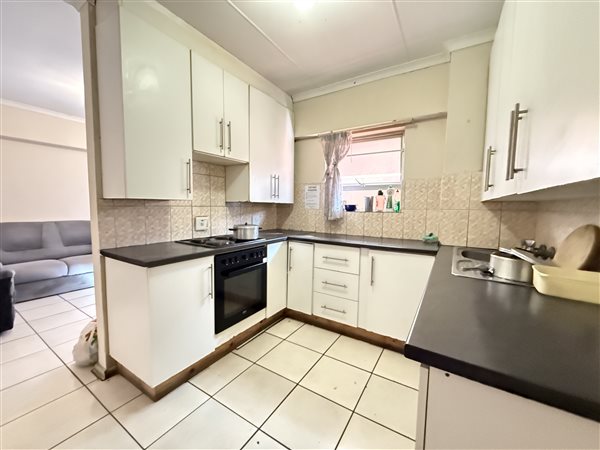 4 Bedroom Flat
