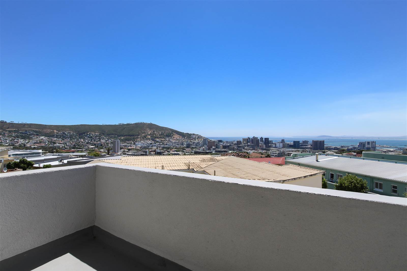 1 Bed Apartment in Vredehoek photo number 24