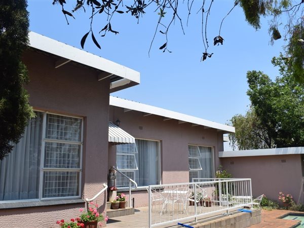 5 Bed House in Rensburg