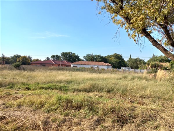 966 m² Land available in Stilfontein
