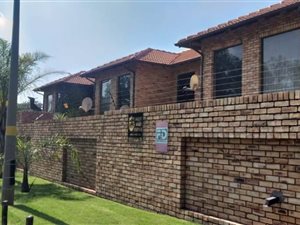 2 Bed Townhouse in General Alberts Park