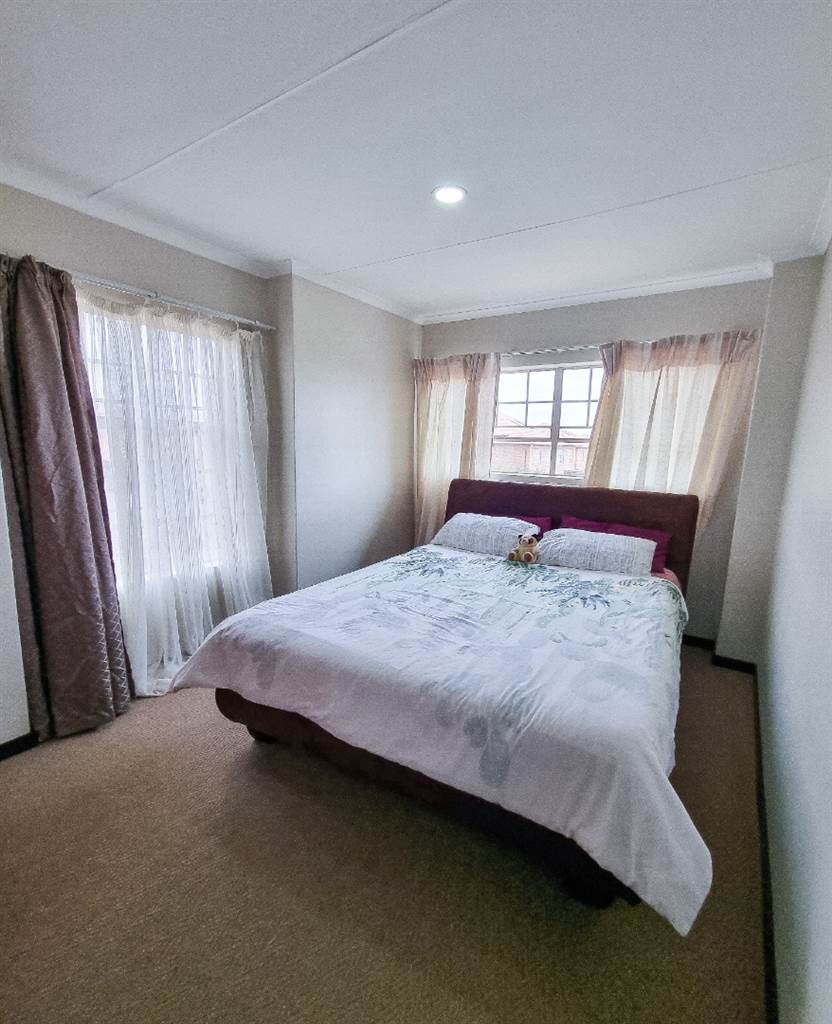 3 Bed Townhouse in Oukraal Estate photo number 19